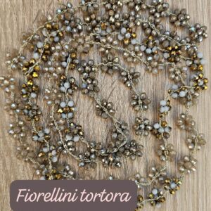 Kit collana uncinetto a fiorellini tortora